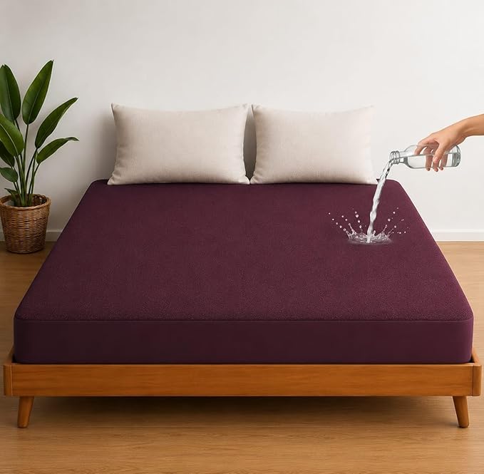 Premium Waterproof Mattress Protector – Protect Against Spills, Sweat & Bedwetting